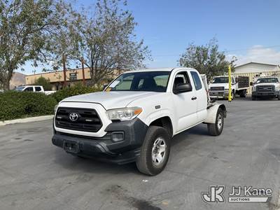 2017 Toyota Tacoma SR5 Access Cab I4 6AT Rear Load Trash Truck