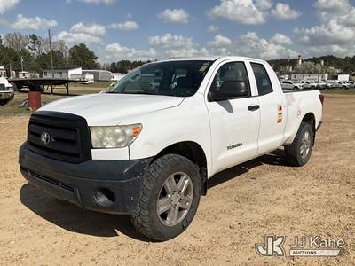 2013 Toyota Tundra 4x4 Extended-Cab Pickup Truck
