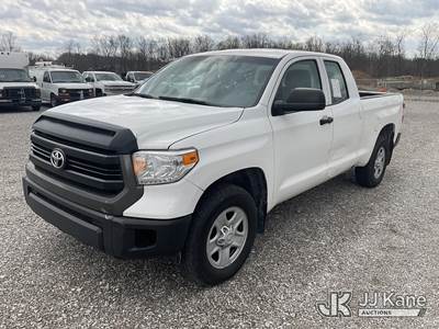 2017 Toyota Tundra Crew-Cab Pickup Truck