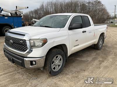 2018 Toyota Tundra SR5 4.6L V8 4WD Crew-Cab Pickup Truck