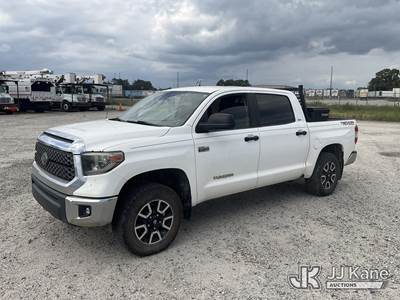 2018 Toyota Tundra 4x4 Crew-Cab Pickup Truck