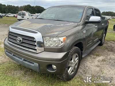 2007 Toyota Tundra 4x4 Crew-Cab Pickup Truck