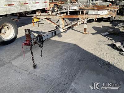 2006 Altec T/A Extendable Pole/Material Trailer