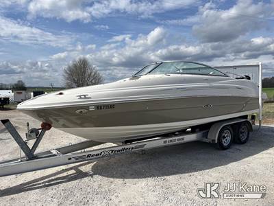 Sea Ray 220SD Sundeck Boat