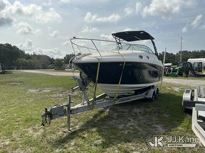 2000 Sea Ray Boat