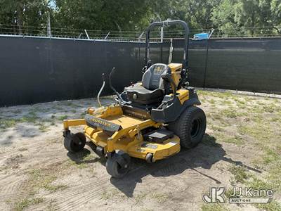 2022 Hustler Super Z 943050 60 Inch Zero Turn Mower