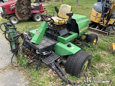 John Deere 3235B Gang Mower
