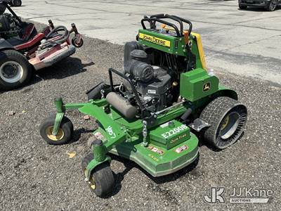John Deere 648R Quick Trak Zero Turn Riding Mower