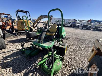 John Deere 7400A Lawn Mower