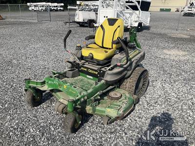 John Deere Z Track Zero Turn Riding Mower