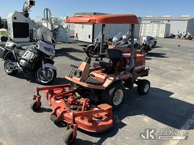 Kubota F2000 4WD Zero Turn Riding Mower