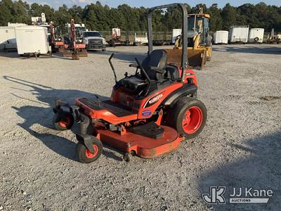 Kubota ZD 1211 Zero Turn Riding Mower