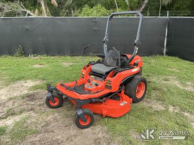 Kubota ZD221 Zero Turn Riding Mower