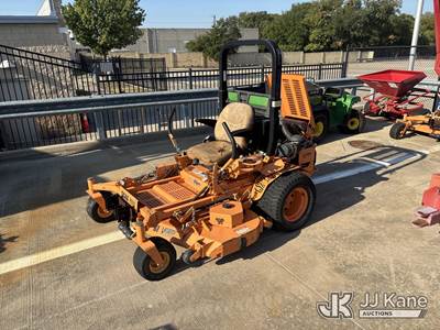 2012 Scag STT61V-28CAT Zero Turn Riding Mower