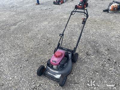 Honda HRC 216 Gas Mower S/N: MAKA-1132518 (Not Running