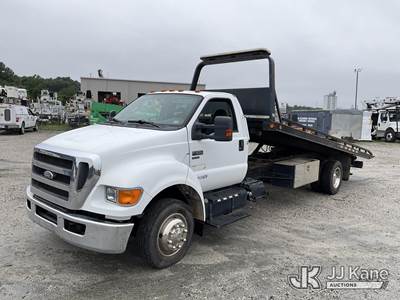 2011 Ford F650 Roll Back Truck