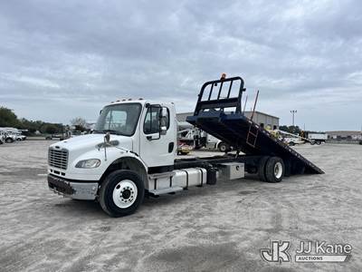 Freightliner M2 106 Rollback Tow Truck