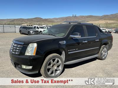 2007 Cadillac Escalade EXT 4-Door Sport Utility Vehicle Pickup Truck