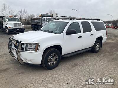 2012 Chevrolet Suburban 1500 4x4 4-Door Sport Utility Vehicle