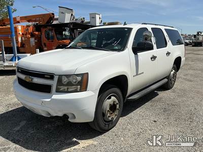 2013 Chevrolet Suburban FL 1500 4-Door Sport Utility Vehicle