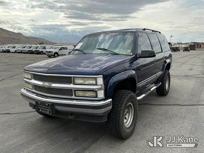 1999 Chevrolet Tahoe 4x4 4-Door Sport Utility Vehicle