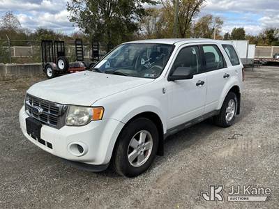 2011 Ford Escape 4x4 4-Door Sport Utility Vehicle
