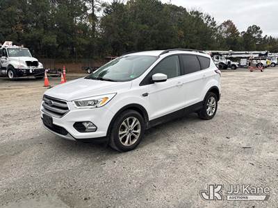 2017 Ford Escape 4x4 4-Door Sport Utility Vehicle