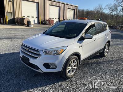 2017 Ford Escape 4x4 4-Door Sport Utility Vehicle