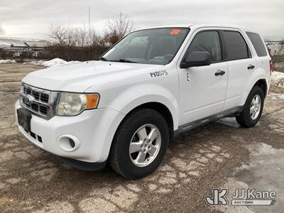 2010 Ford Escape XLS FWD 4-Door Sport Utility Vehicle