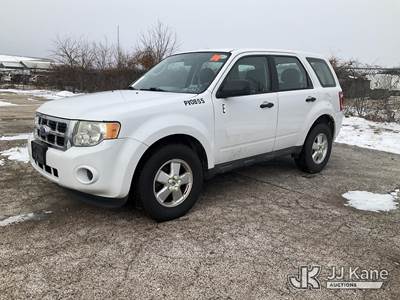 2011 Ford Escape XLS FWD 4-Door Sport Utility Vehicle