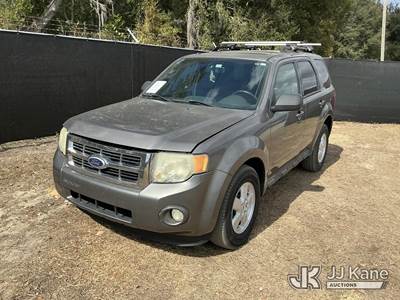 2010 Ford Escape XLT FWD 4-Door Sport Utility Vehicle