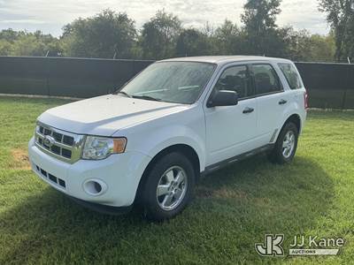 2011 Ford Escape XLS 4-Door Sport Utility Vehicle