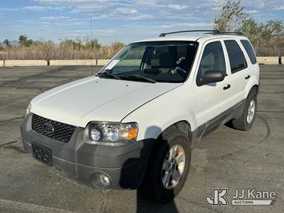 2005 Ford Escape 4-Door Sport Utility Vehicle