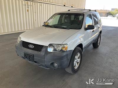 2005 Ford Escape 4-Door Sport Utility Vehicle
