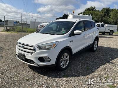 2017 Ford Escape 4x4 4-Door Sport Utility Vehicle