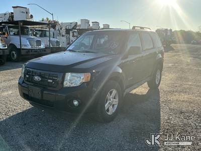 2010 Ford Escape Hybrid 4-Door Sport Utility Vehicle