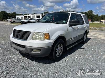 2004 Ford Expedition 4-Door Sport Utility Vehicle