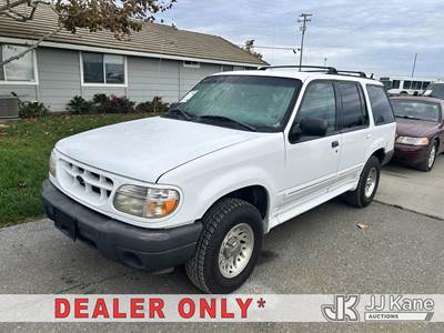 2000 Ford Explorer 4-Door Sport Utility Vehicle