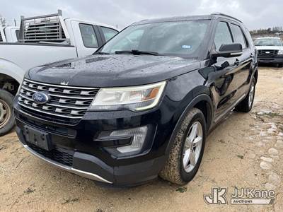 2017 Ford Explorer XLT 4WD 4-Door Sport Utility Vehicle