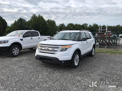 2015 Ford Explorer XLT FWD 4-Door Sport Utility Vehicle