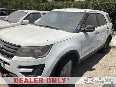 2017 Ford Explorer Police 4-Door Sport Utility Vehicle