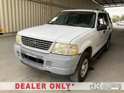 2002 Ford Explorer XLS 4-Door Sport Utility Vehicle