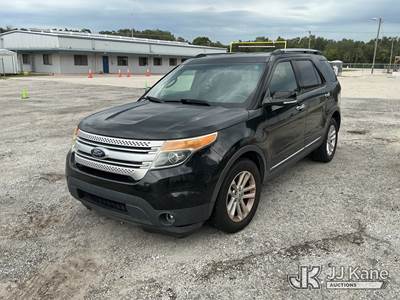 2014 Ford Explorer XLT 4-Door Sport Utility Vehicle