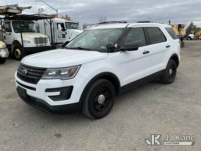 2017 Ford Explorer 4x4 Police Interceptor 4-Door Sport Utility Vehicle