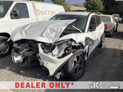 2022 Ford Mustang Mach-E 4-Door Sport Utility Vehicle