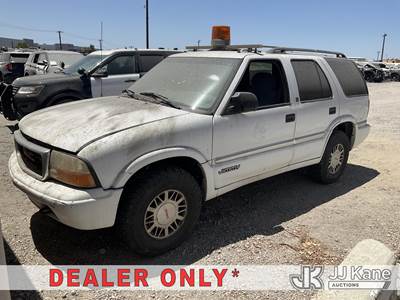 2001 GMC Jimmy 4-Door Sport Utility Vehicle