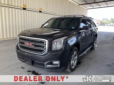 2016 GMC Yukon XL SLT 4-Door Sport Utility Vehicle