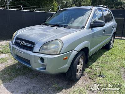 2008 Hyundai Tucson GLS 4-Door Sport Utility Vehicle