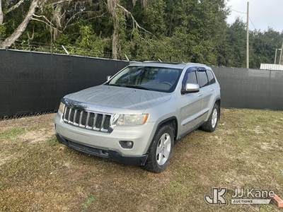2011 Jeep Grand Cherokee 4x4 4-Door Sport Utility Vehicle