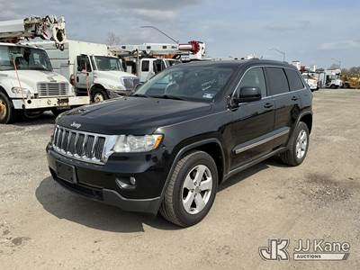 2013 Jeep Grand Cherokee 4x4 4-Door Sport Utility Vehicle